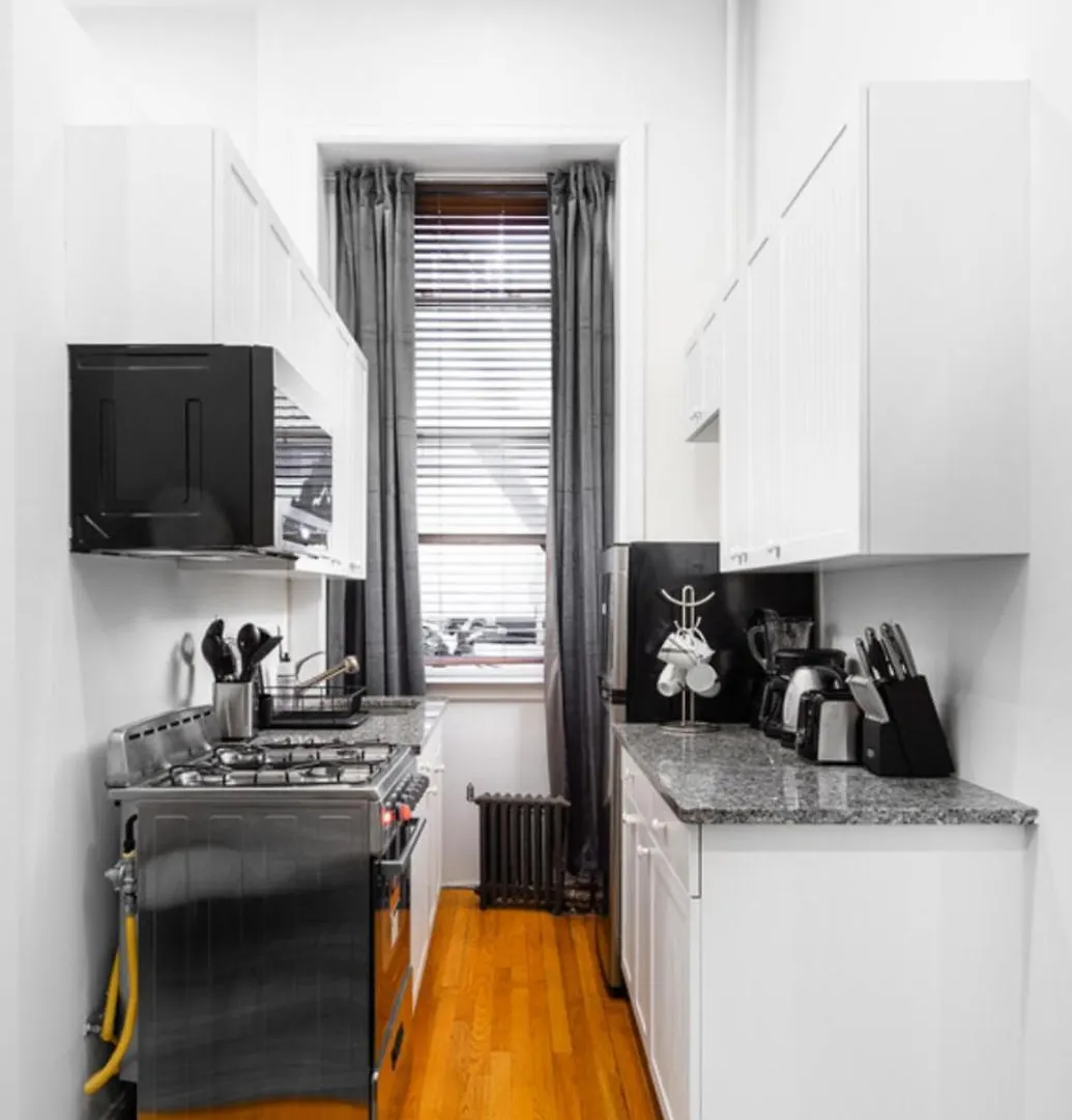 Studio In New York Apartment